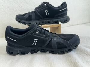 Cloud 6 Women's Running Sneakers Size 8.5 Running Performance Black